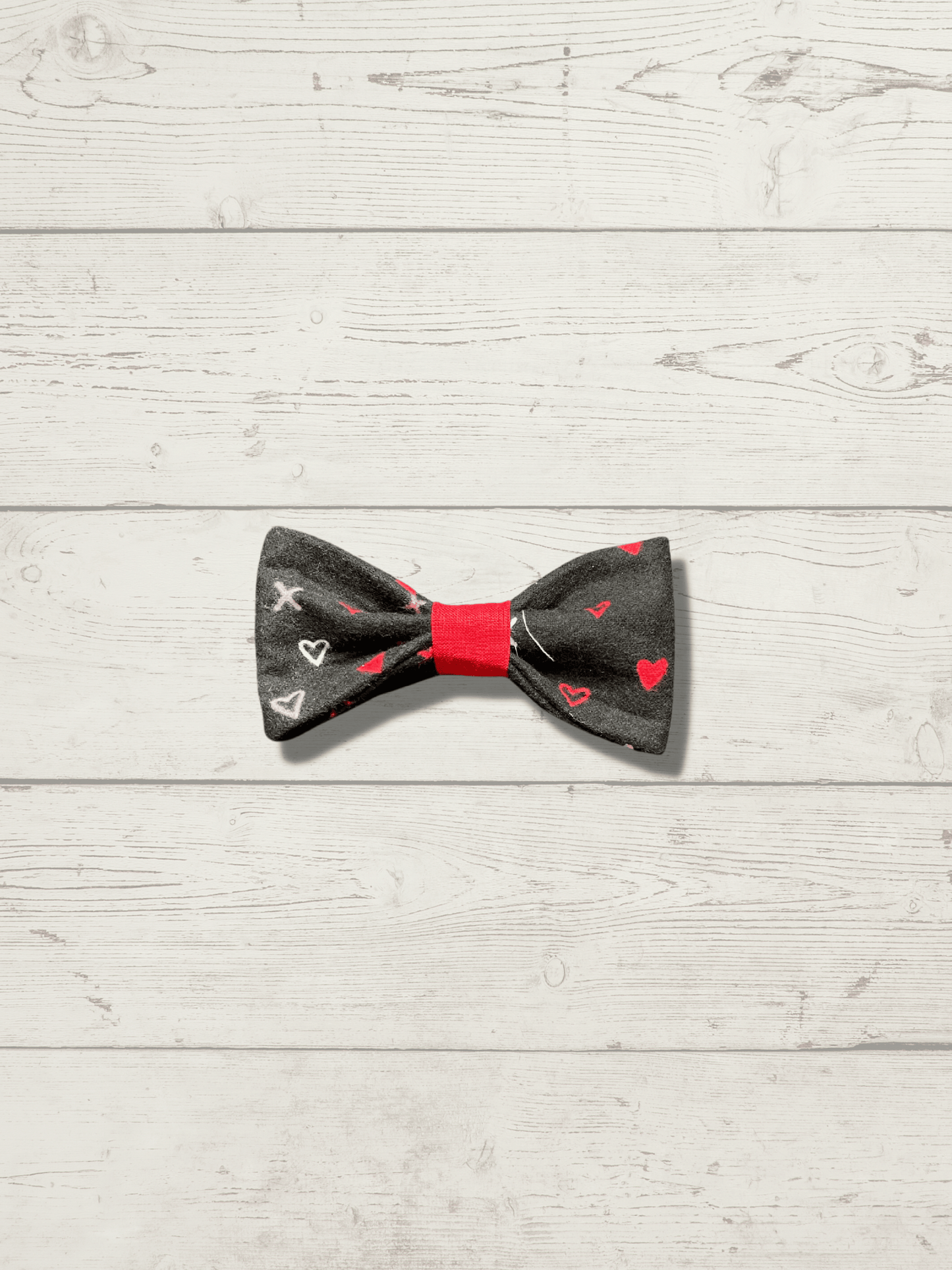 XO Heart Pet Bowtie